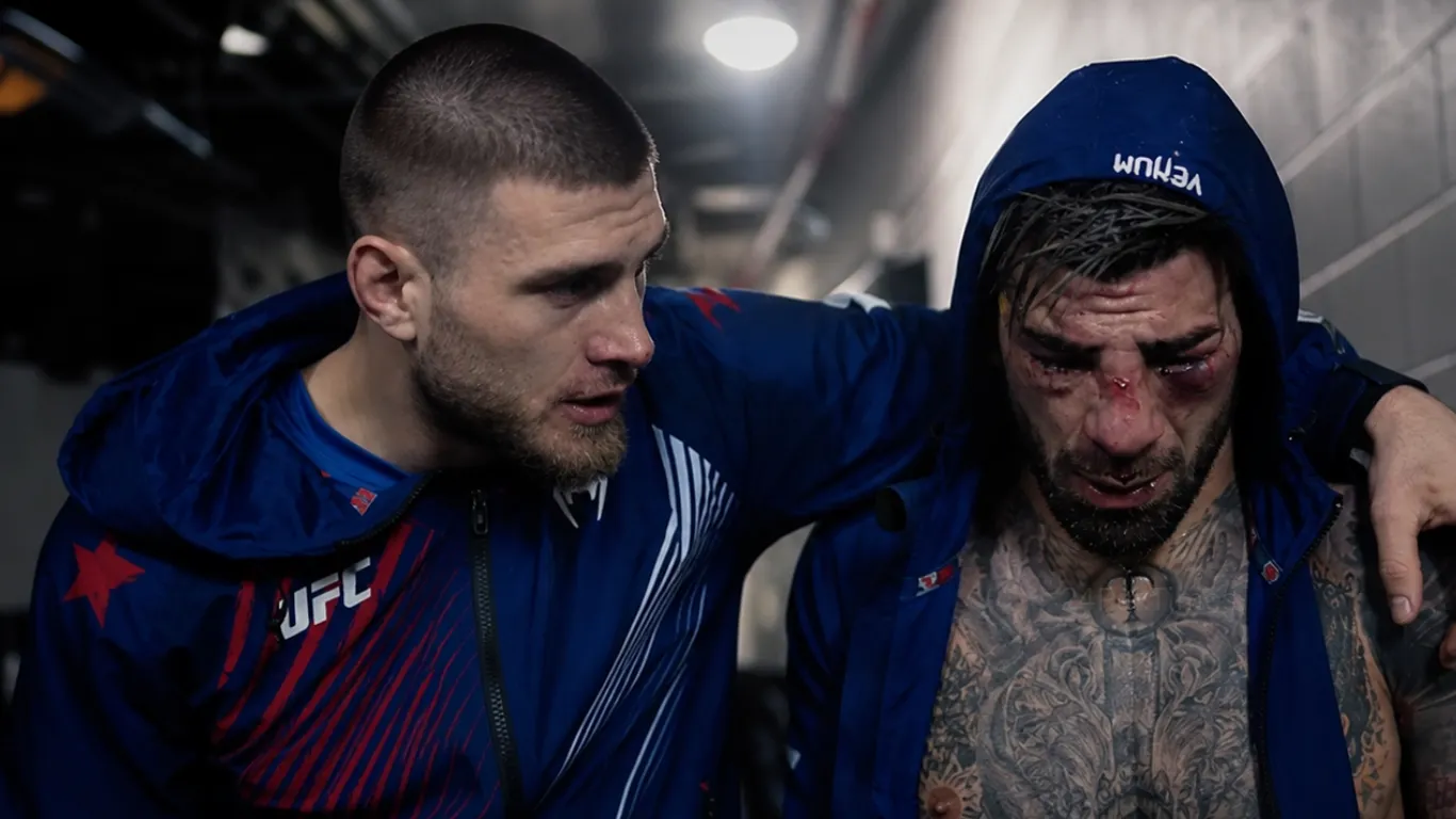 Ilia Topuria face injuries after losing to Gaethje vs Topuria UFC Freedom 250 Result White House event June 14 2026